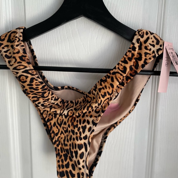 NWT VS SWIM BIKINI - Picture 2 of 2